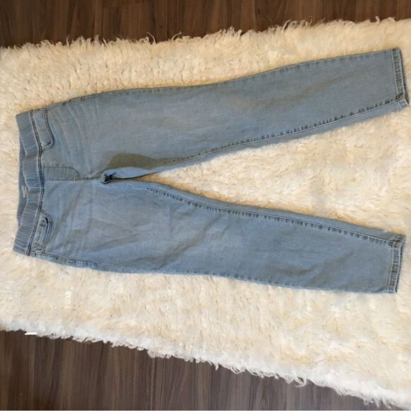 Levis Pull on High Rise Skinny! Shaping Jeans! - Picture 6 of 7